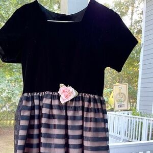Sweet Formal Girls Velvet Dress With Pink/Black Striped Bottom-size 14-NWT